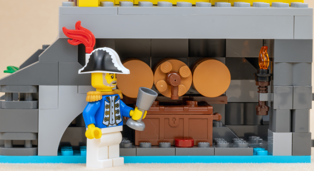 Eldorado Fortress LEGO set - winery and Governor Broadside minifig